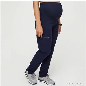 COPY - FIGS. Yola skinny scrub pant. maternity. size med.